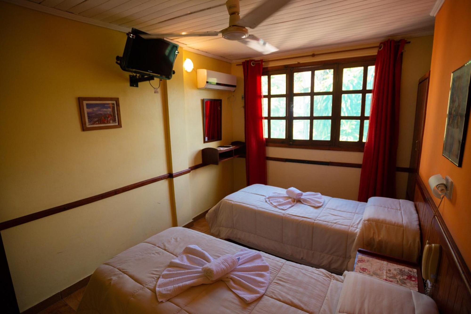 Hosteria Los Helechos Puerto Iguazú Exteriér fotografie